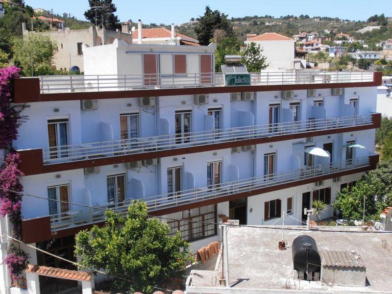 Julieta'S House Hotel Patitírion Buitenkant foto