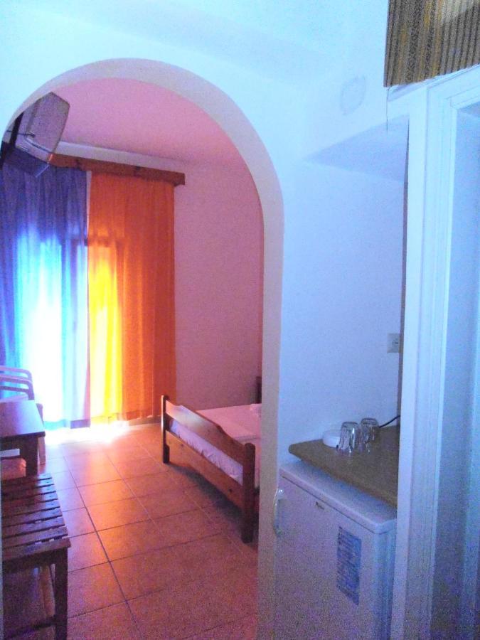Julieta'S House Hotel Patitírion Buitenkant foto